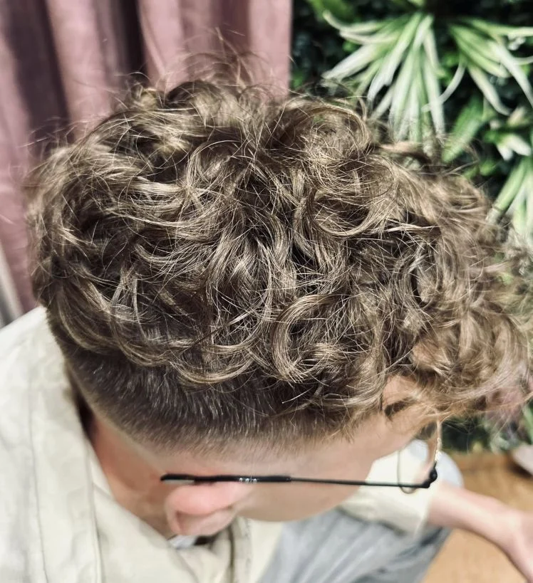Męskie cięcie typu crop z krótką grzywką french crop - Barber Krosno